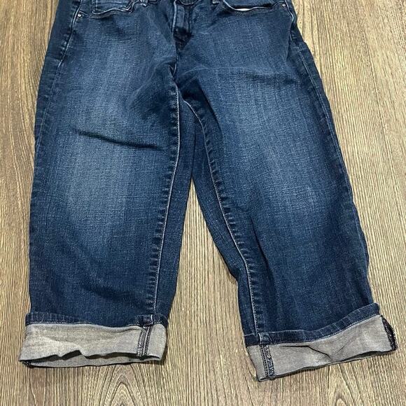 Levi's Womens 515 Cuffed Denim Capris Jeans Mid Rise Stretch Dark Wash Blue Sz 4 - Picture 2 of 11